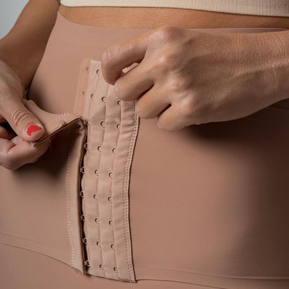 SHORT MOLDEADOR DE PIERNAS, GLUTEOS Y ABDOMEN